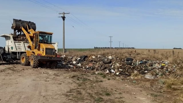 Erradican un microbasural en cercanías a Calderón