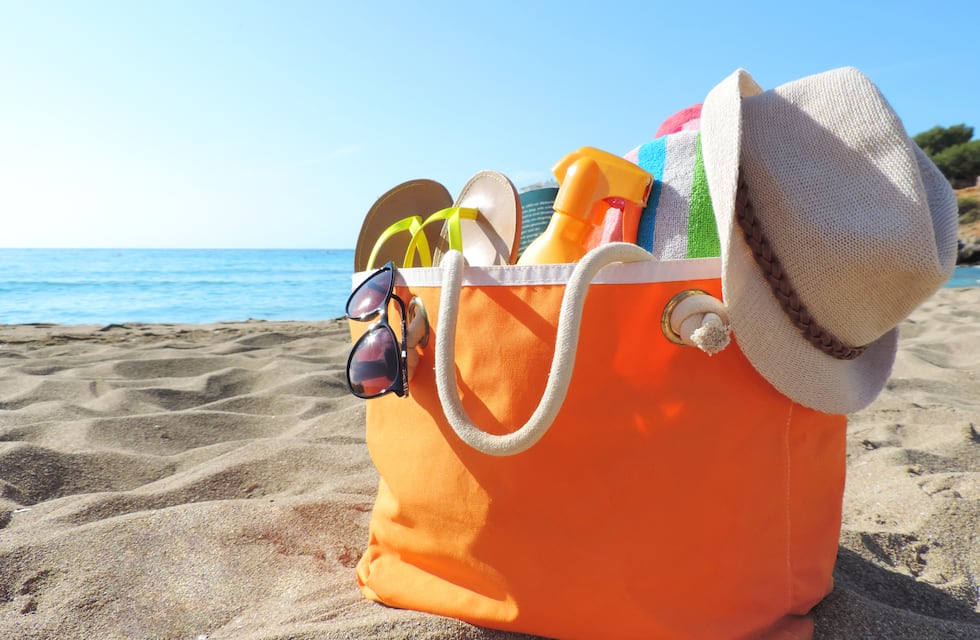 Cómo hacer un bolso playero low cost: con solo 3 elementos y en simples pasos