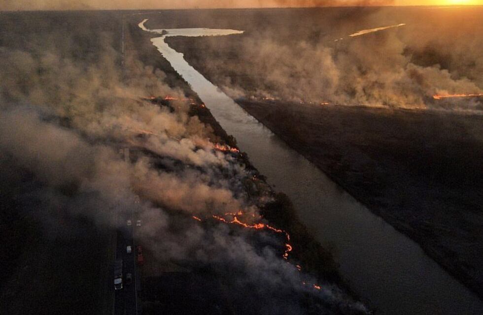 Incendios en los humedales: “Santa Fe está acá trabajando, ¿Entre Ríos dónde está?”, cuestionó Juan Cabandié