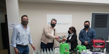 Avanza la instalación de fibra óptica para brindar conevtividad a aestudiantes sin este servicio