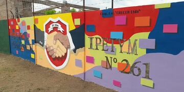 Mural creado por alumnos de la institución