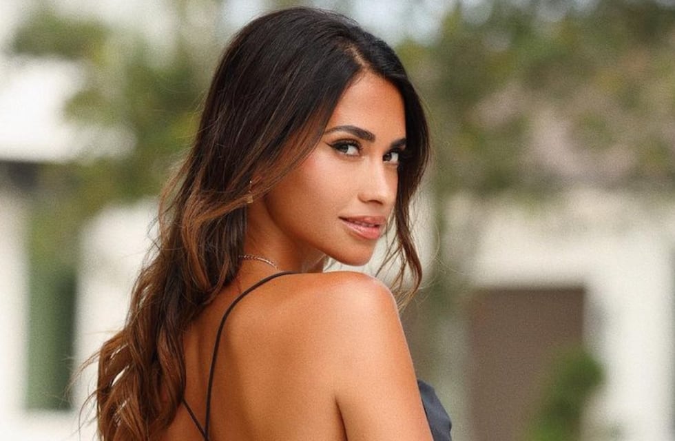 Diamantes y maravillas: Antonela Roccuzzo brilló con joyas de lujo y un look total white