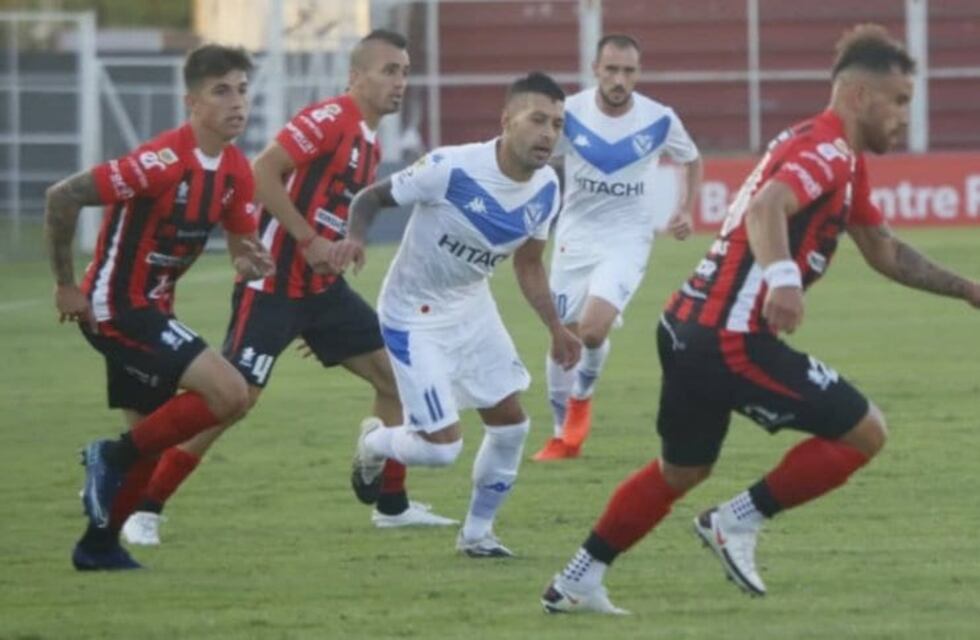 Patronato y Vélez: empate sin goles en el Grella