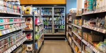 El vendedor se cansó de entregar mercadería por adelantado a sus clientes y decidió no fiar. (Imagen ilustrativa)