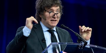 Javier Milei: “Hacia mitad de año esperamos liberar el cepo cambiario”.