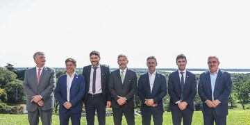 Jalil, Kicillof, Frigerio, Torres, Ziliotto y Pullaro coincidieron en fortalecer la competitividad con mirada regional.