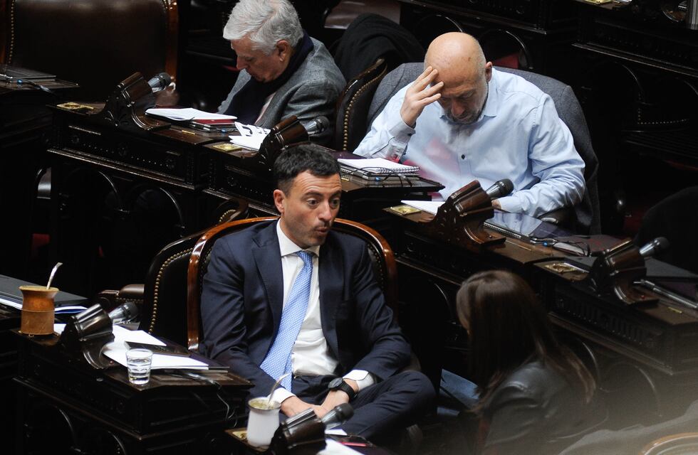 Diputados: De Loredo enfrenta la ruptura del bloque por la negativa a expulsar a los radicales “mileístas”