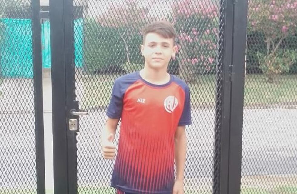 Máximo Fabián Ludueña, otro talento de Arroyito que persigue su sueño de ser futbolista