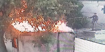 Una familia de Córdoba sufrió un devastador incendio y piden ayuda para salir de las cenizas.