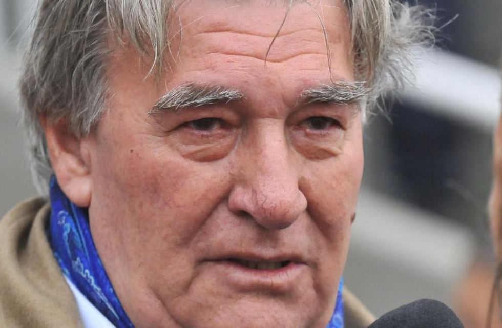 El duro presente de Armando Pérez: despidos masivos y deudas de casi un año