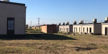 Entregarán viviendas en Las Talitas.