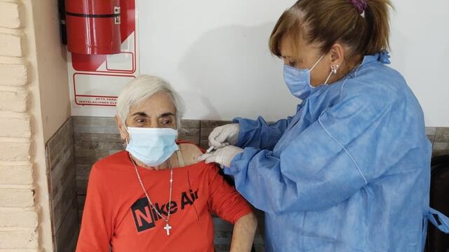 Campaña de vacunación antigripal en Villa Carlos Paz.