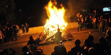 Fogata- imagen de archivo