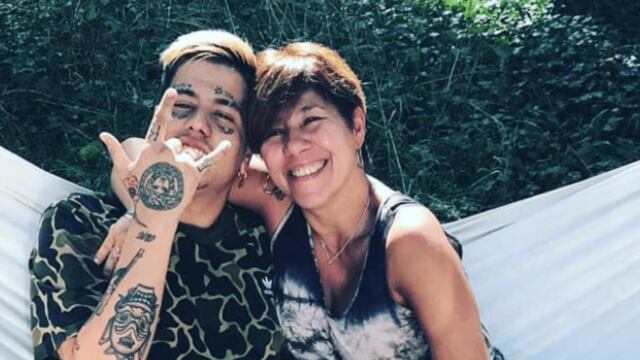 Duki y su mamá Sandra.