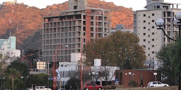 CARLOS PAZ. Suspendieron por un año la construcción de nuevos edificios.