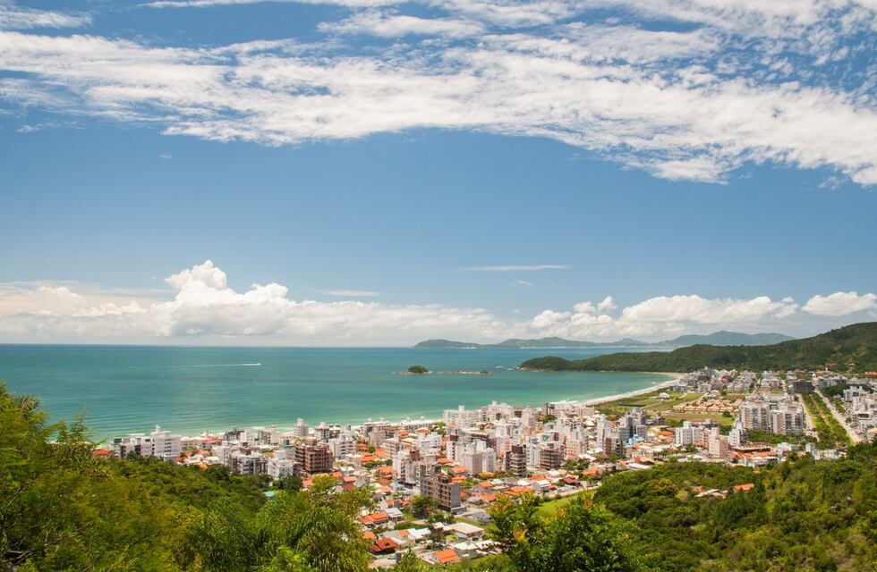 Llevó fernet de Córdoba a Brasil de una ocurrente manera y es furor: “¿Qué es eso abuela?”