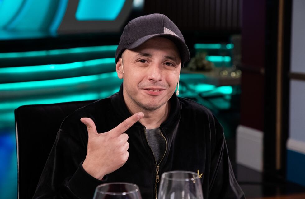 El solidario gesto del Dipy con una joven cordobesa hipoacúsica