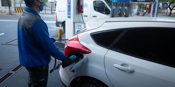 Aumento de la nafta (Foto: Ignacio Blanco / Los Andes)