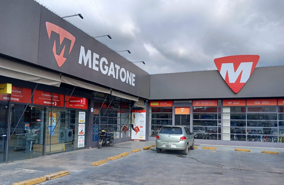 Millonario robo en un local de La Falda: se llevaron notebooks, celulares y una PlayStation 5