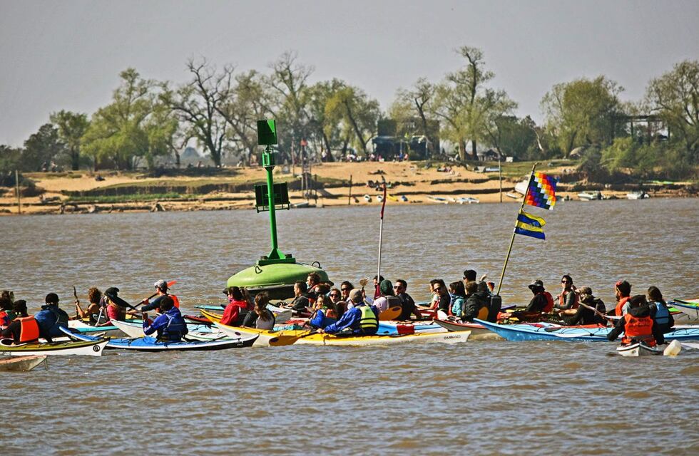 A pesar de la niebla, continúa la travesío de ambientalistas por la Ley de Humedales