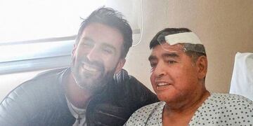 Diego Maradona y el médico Leopoldo Luque.