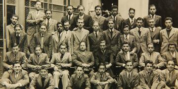 Alumnos del Colegio Nacional Deán Funes, de Nueva Córdoba, en 1943.