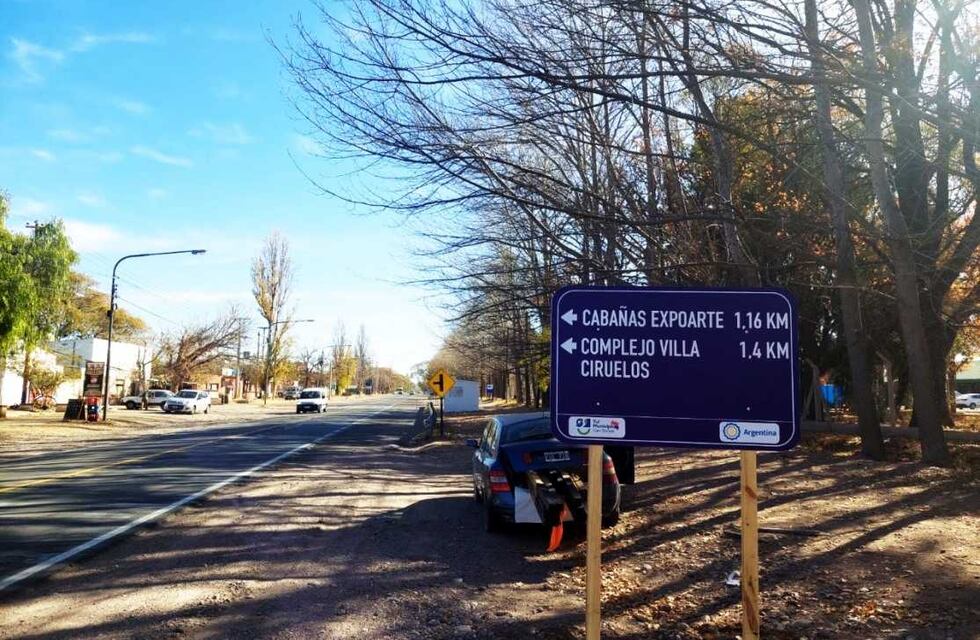 Comenzaron a colocar nueva señalización en sitios turísticos en San Rafael