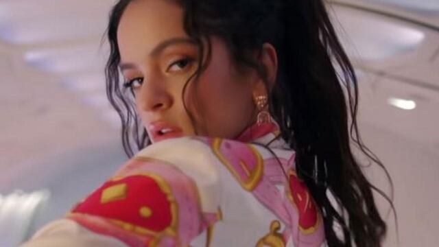 Rosalia deslumbró a sus seguidores con un body blanco