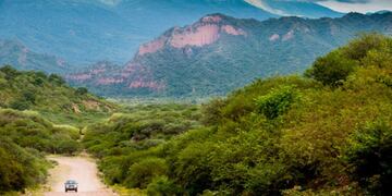 Dos amigas aseguran haber vivido una experiencia paranormal cuando recorrían los cerros salteños en bicicleta.