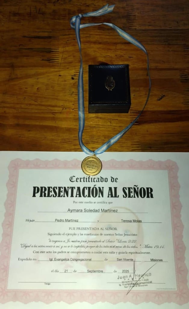 Una niña de San Vicente fue reconocida como ahijada presidencial.