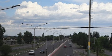 El pronóstico anticipa un domingo algo nublado con un pequeño descenso de la temperatura. José Gutiérrez/Los Andes