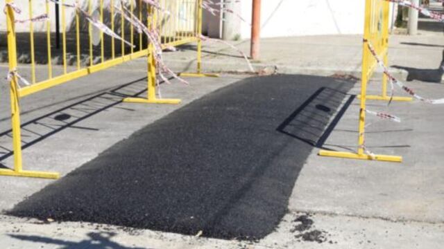 Construyen más lomos de burro en Coronel Rosales