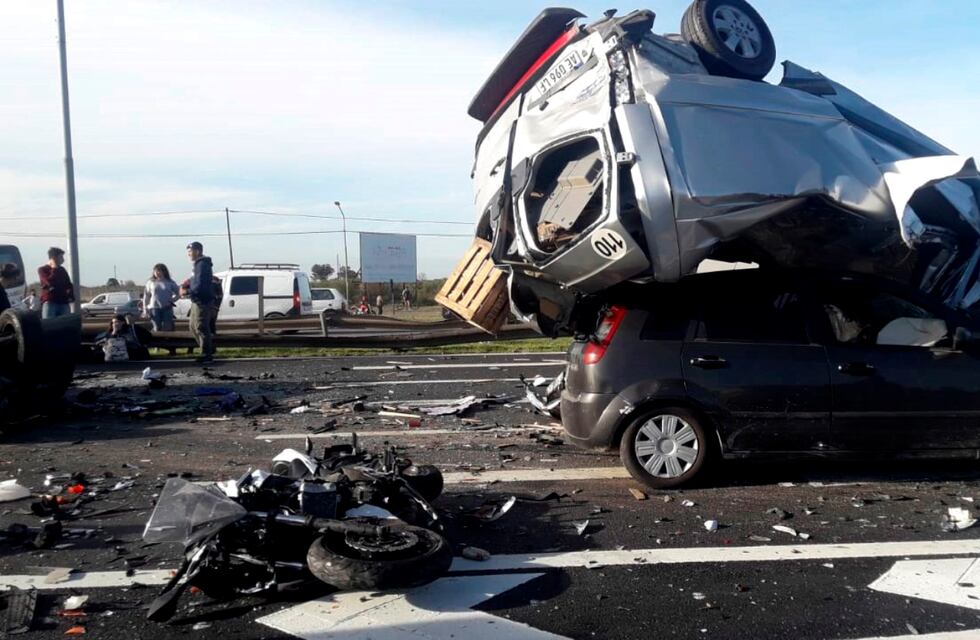 Un muerto y 9 heridos en un choque múltiple en la Panamericana