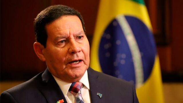 El vicepresidente Hamilton Mourão se comunicó con su sucesor.