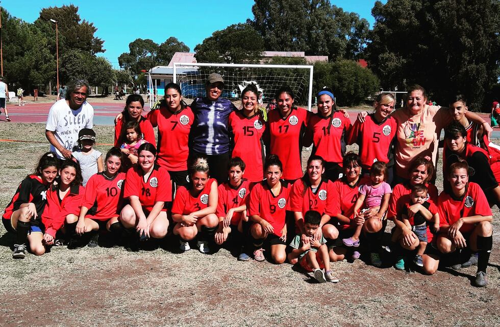 Fútbol Femenino: Ramonas descontó puntos y se acerca al líder