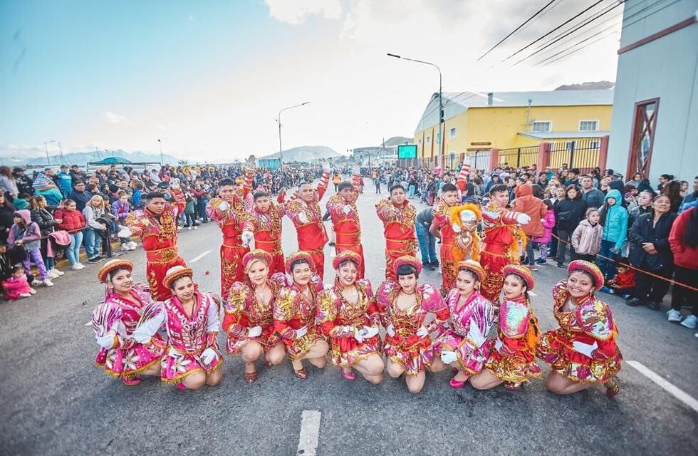 Más de 15 mil personas disfrutaron y celebraron los “Carnavales del Fin del Mundo 2023″