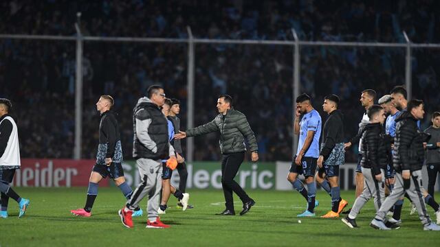 Guillermo Farré busca explicaciones en lo que fue la segunda derrota consecutiva de Belgrano (Facundo Luque / La Voz).