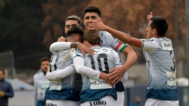 Independiente Rivadavia goleó a San Telmo 4-0 y se mantiene en el lote de los punteros de la Primera Nacional y llega entonado para el clásico mendocino ante Gimnasia.