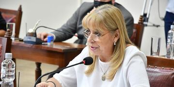 Laura García reclama que la intendente Bettina Romaro no transparenta su uso de los fondos millonarios llegados desde Nación.