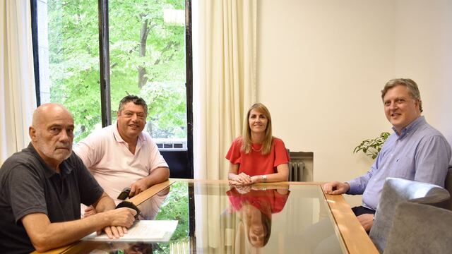 La presidenta del Concejo Deliberante, encabezó un encuentro en donde se abordaron problemáticas ambientales de Mar del Plata y Batán.