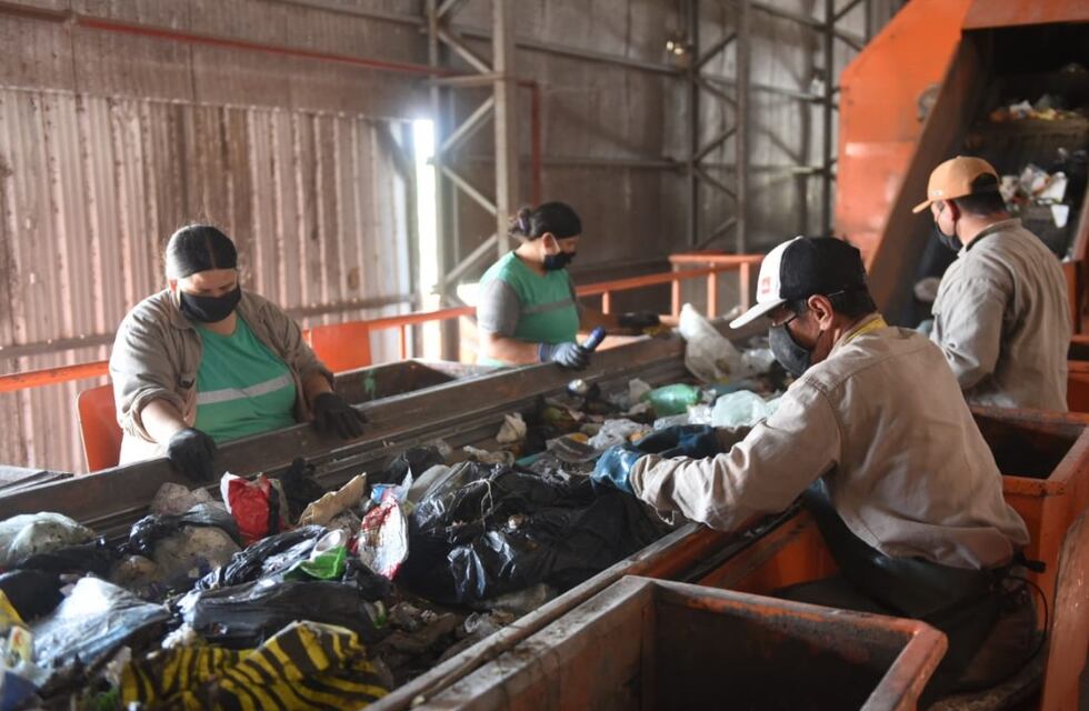 Javkin envió al Concejo un proyecto para que sea obligatorio separar residuos en casa