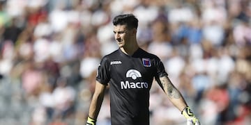 Gonzalo Marinelli dejó corto un despeje y Darío Benedetto aprovechó para marcar el 1 a 0 parcial de Boca sobre Tigre.