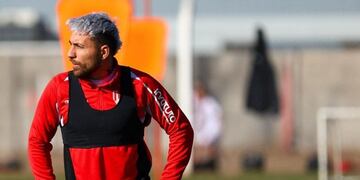 Damián Batallini aceleró en su recuperación en Instituto y podría estar ante Central Córdoba este viernes (Instagram Damián Batallini).