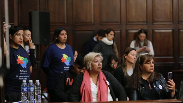 Se sancionó por la "Ley la Hora Respetuosa" en el senado provincial.