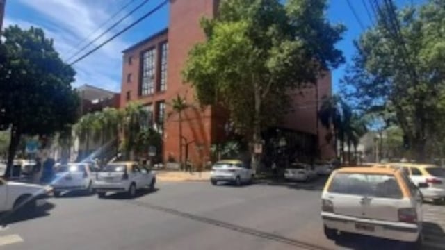 Modernizarán el servicio de taxis en Posadas.