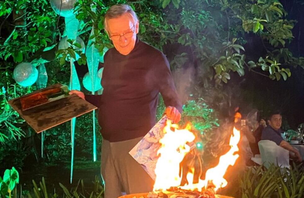 Stelatto indicó “su arte es un aporte para Posadas” refiriéndose a las obras de Ernesto Engel