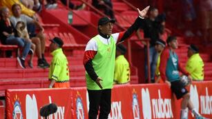Pedro Troglio en el encuentro de Instituto ante Argentinos Juniors, por la jornada ocho del Torneo Apertura, con derrota (Fotobaires)
