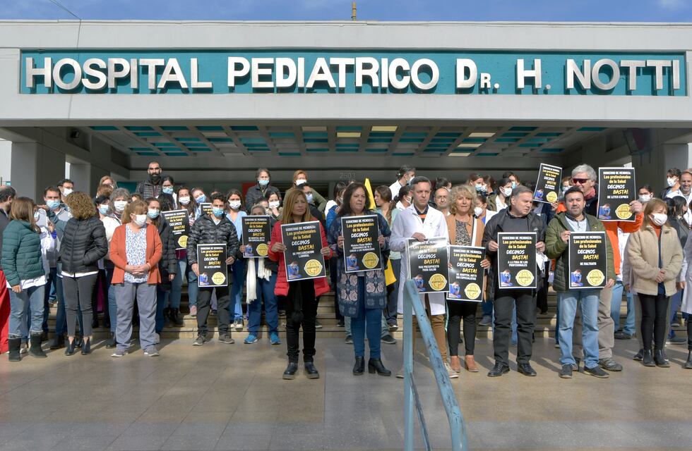 Se hartaron los médicos: Ampros anunció paros, movilizaciones y argumentó las renuncias masivas de pediatras