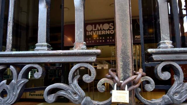 Los comercios no esenciales podrán abrir hasta las 19. En tanto, permanecerán cerrados centros comerciales (shopping y paseos comerciales). (Ramiro Pereyra/ La Voz)