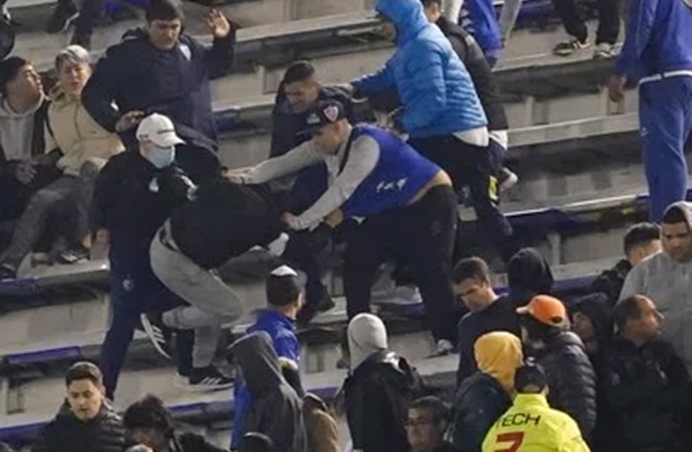 La agresión a los hinchas de Talleres en Vélez: cuántos heridos hay y la posible clausura del estadio Amalfitani